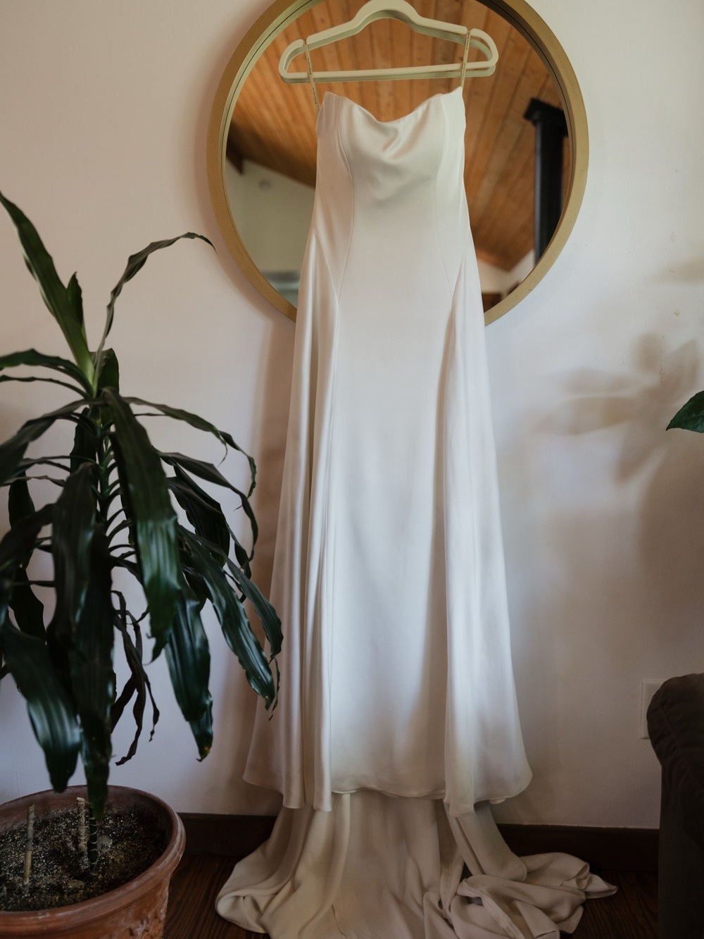 Addilyn by Jenny Yoo - Picture 3 of 11